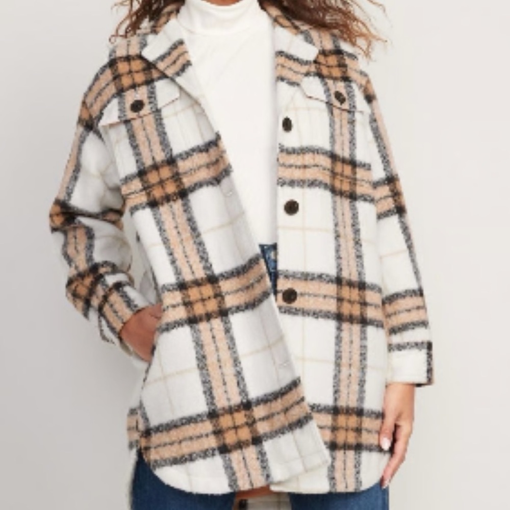 Old Navy Plaid Shacket in Cream and Tan
